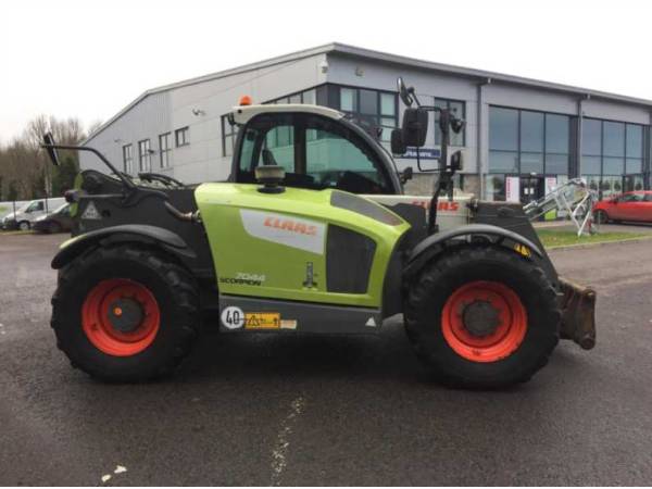 Навантажувач Claas Scorpion 7044 (2015)