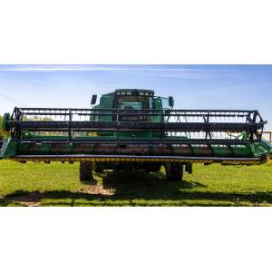 Жниварка John Deere 625F (2007)
