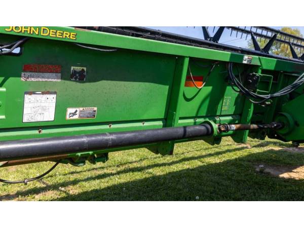 Жниварка John Deere 625F (2007)