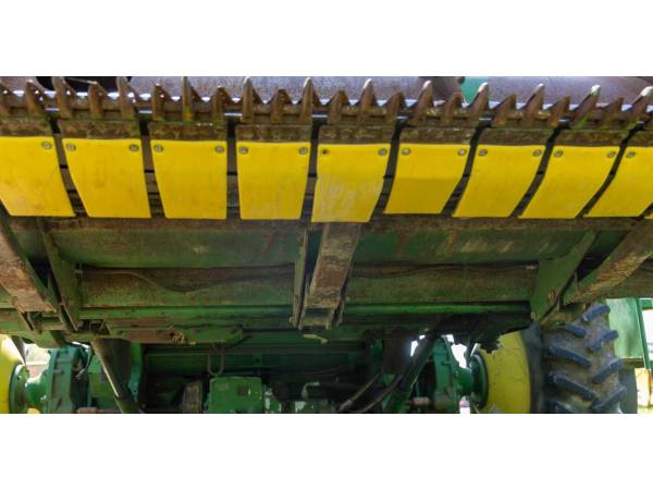 Жниварка John Deere 625F (2007)