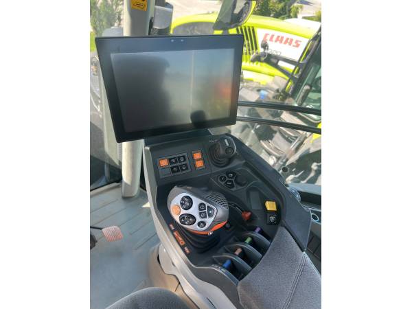 Трактор Claas Axion 940 (2018)