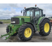 Трактор John Deere 6820