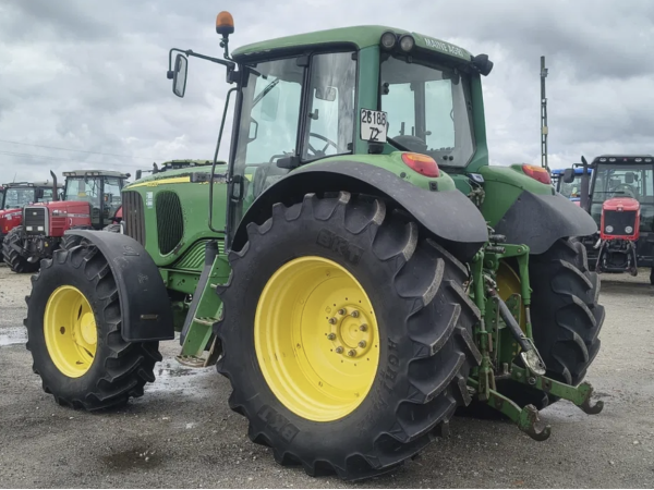 Трактор John Deere 6820 (2004)