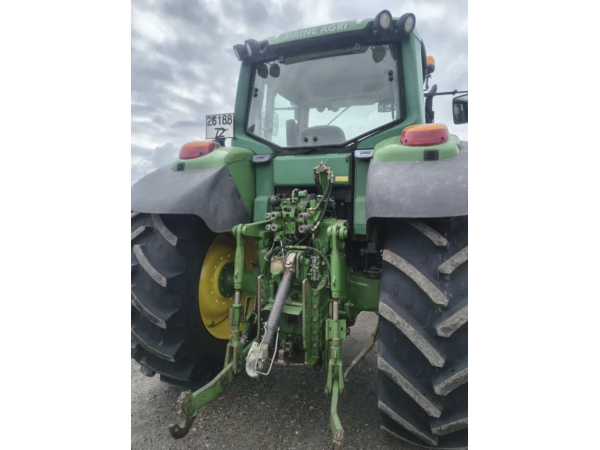 Трактор John Deere 6820 (2004)