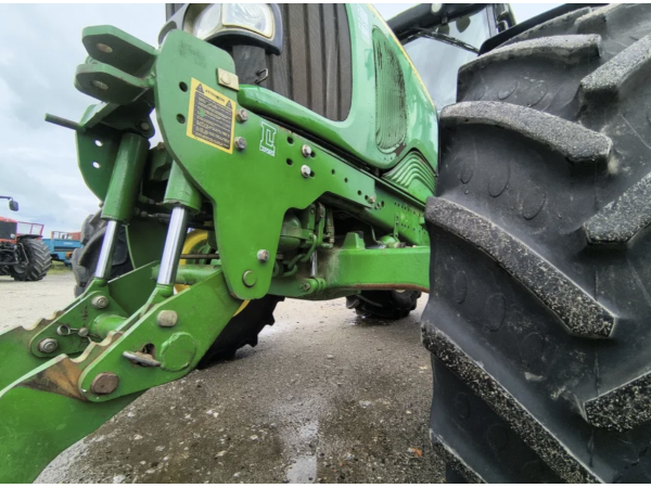 Трактор John Deere 6820 (2004)