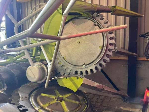 Силосуборочный комбайн Claas RU 600