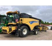 Комбайн New Holland CX 8070