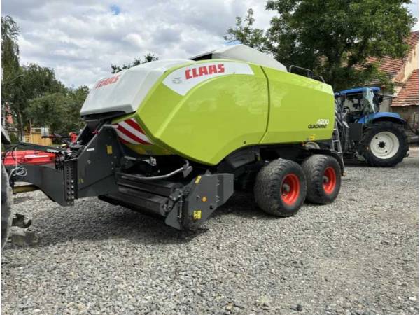 Прес-підбирач Claas Quadrant 4200 (2016)