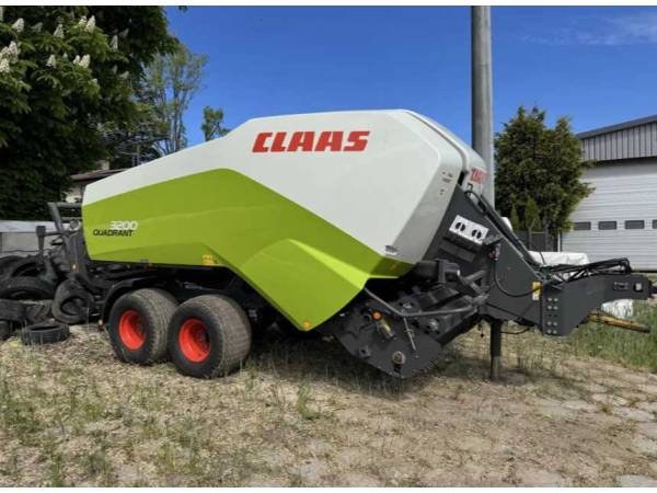 Прес-підбирач Claas Quadrant 3200 (2012)
