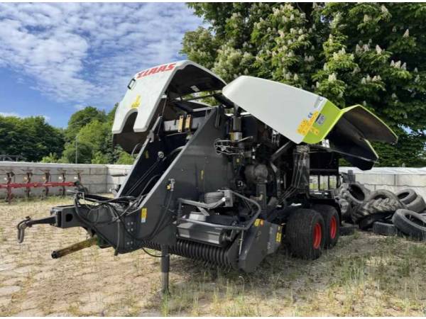 Прес-підбирач Claas Quadrant 3200 (2012)