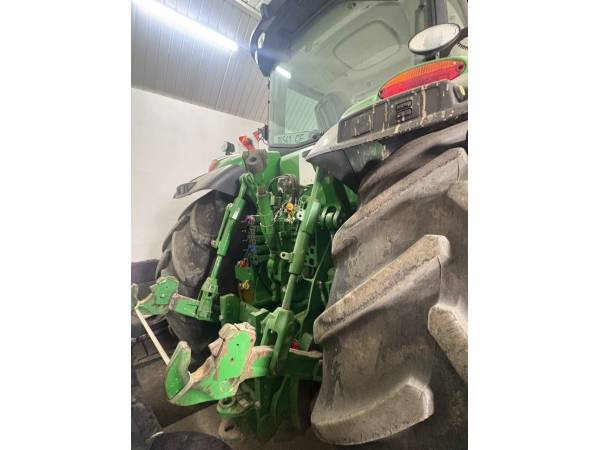 Трактор John Deere 8335R (2013)
