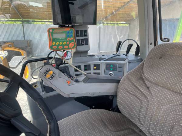 Трактор Claas Arion 640 (2008)