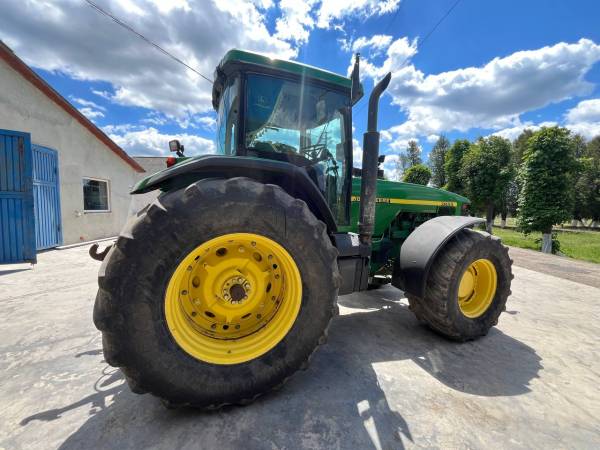 Трактор John Deere 8300 (1999)