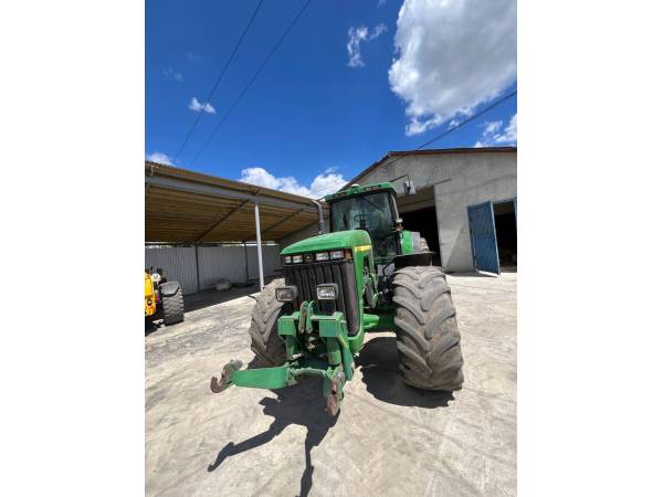 Трактор John Deere 8300 (1999)