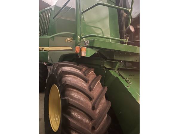 Комбайн John Deere W650 (2008)