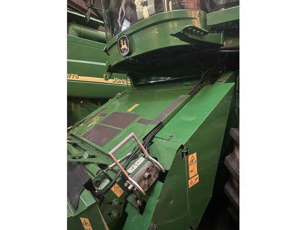Комбайн John Deere W650 (2008)