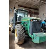 Трактор John Deere 8400