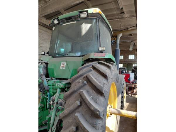 Трактор John Deere 8400 (1996)