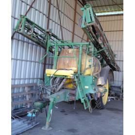Прицепной опрыскиватель John Deere 732 (2009)