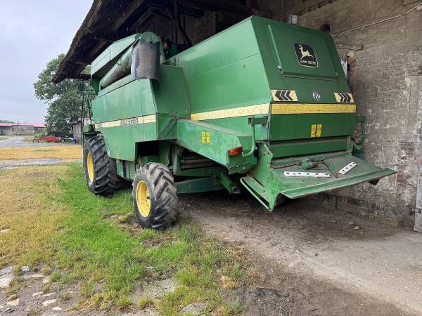 Комбайн John Deere 2264 (1997)