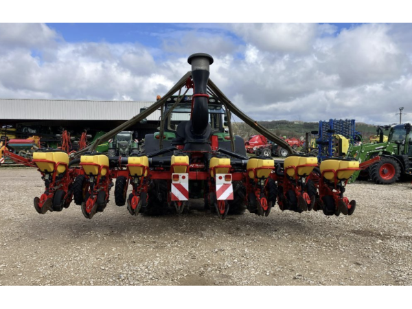 Селяка Vaderstad Tempo TPV 8 (2017)