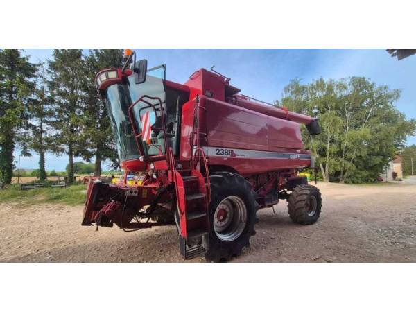 Комбайн Case IH 2388 Exclusive (2004)