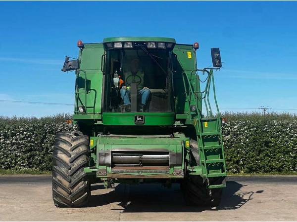 Комбайн John Deere 9780 CTS (2001)