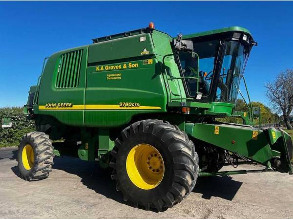 Комбайн John Deere 9780 CTS (2001)