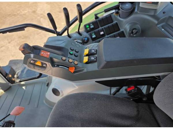 Трактор Claas Arion 620 (2014)