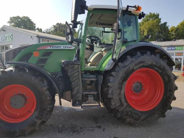 Трактор Fendt 724 Vario (2015)