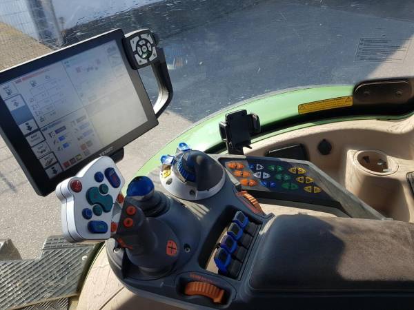 Трактор Fendt 724 Vario (2015)