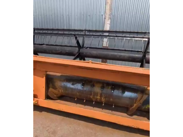 Жатка зерновая CAT F30 (2004)
