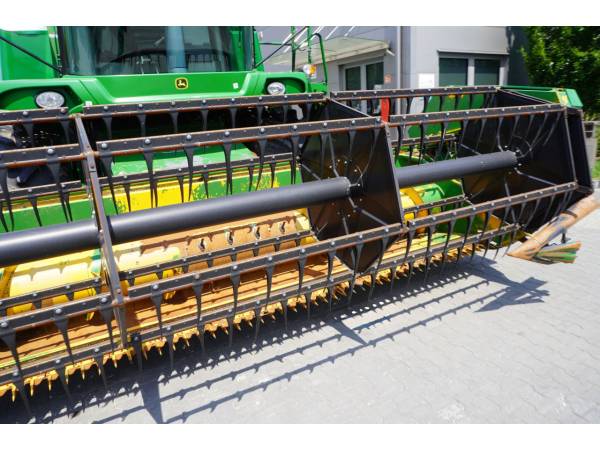 Комбайн John Deere W330 (2018)
