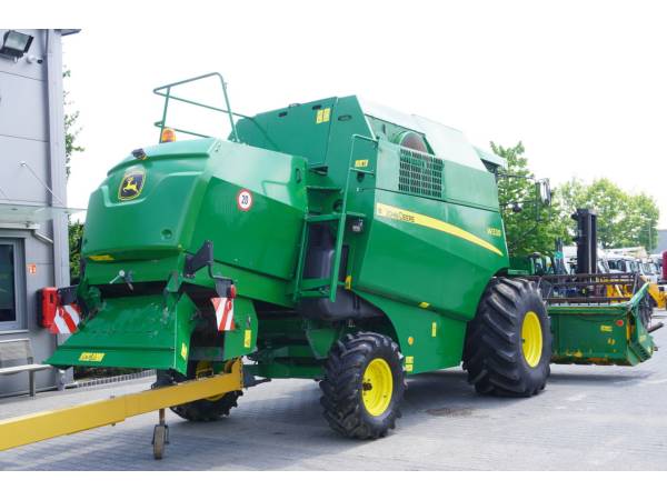 Комбайн John Deere W330 (2018)