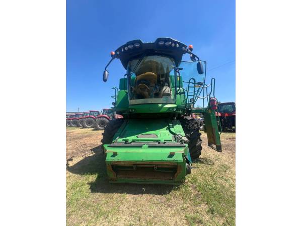 Комбайн John Deere W650i (2012)