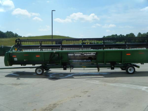 Жниварка зернова John Deere 630F (2012)