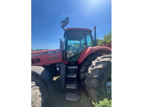 Трактор Case IH Magnum 335 (2010)
