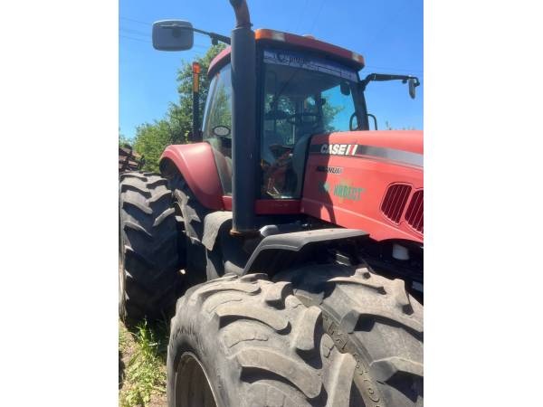 Трактор Case IH Magnum 335 (2010)