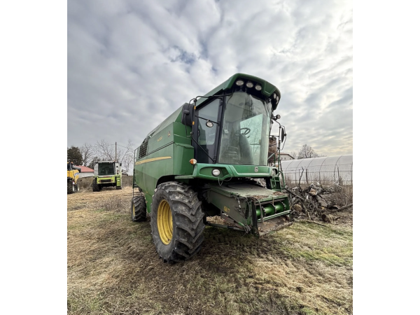 Комбайн John Deere W330 (2015)