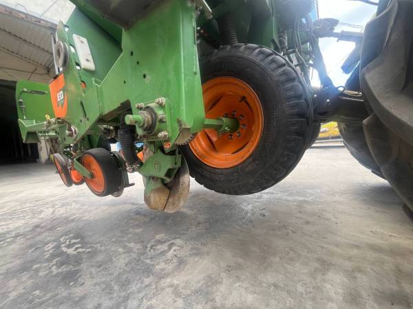 Сівалка точного висіву Amazone ED 452-K (2007)
