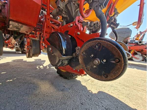 Сівалка Vaderstad Tempo F8 (2013)