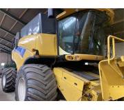 Комбайн New Holland CR 9080