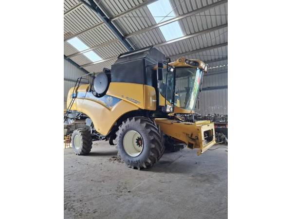 Комбайн New Holland CX6090 (2014)