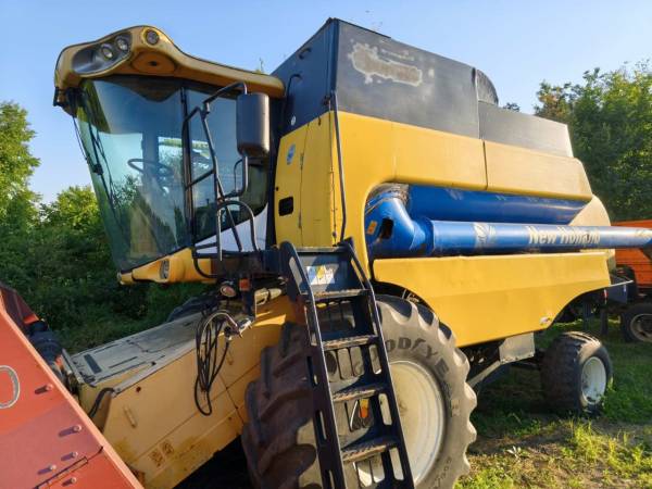 Комбайн New Holland CS6090 (2007)