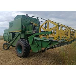 Комбайн John Deere 952 (1983)