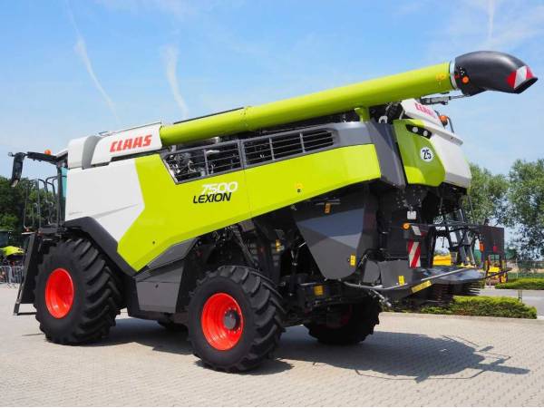 Комбайн Claas Lexion 7500 (2024)