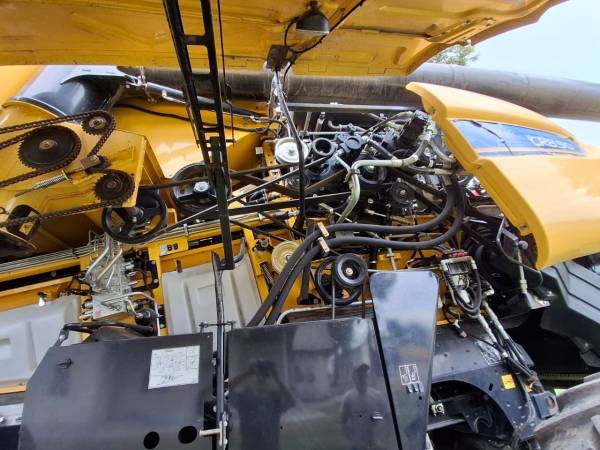 Комбайн New Holland CR8.90 (2021)
