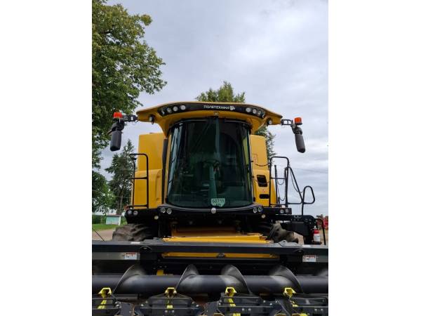 Комбайн New Holland CR8.90 (2021)