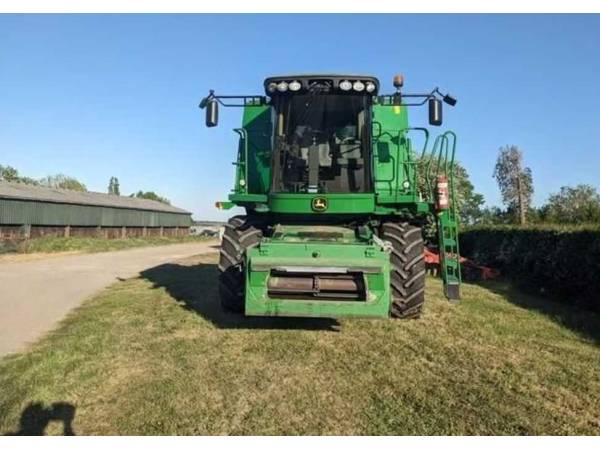 Комбайн John Deere W540 (2011)
