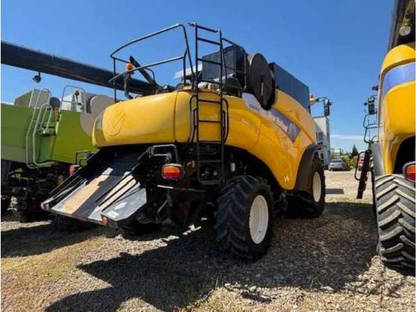 Комбайн New Holland CR 9060 (2010)
